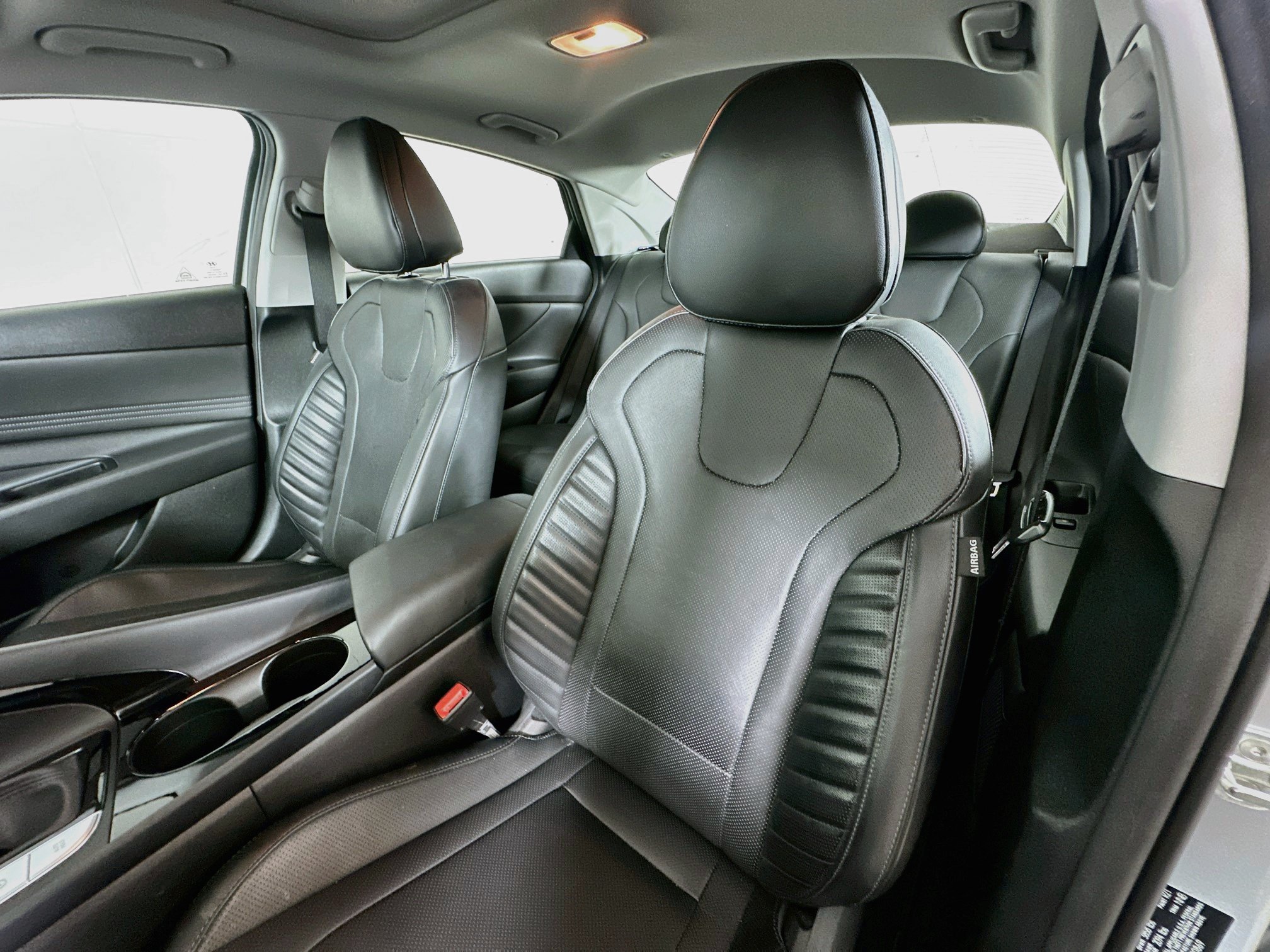 Certified 2023 Hyundai Elantra Limited FWD image 21
