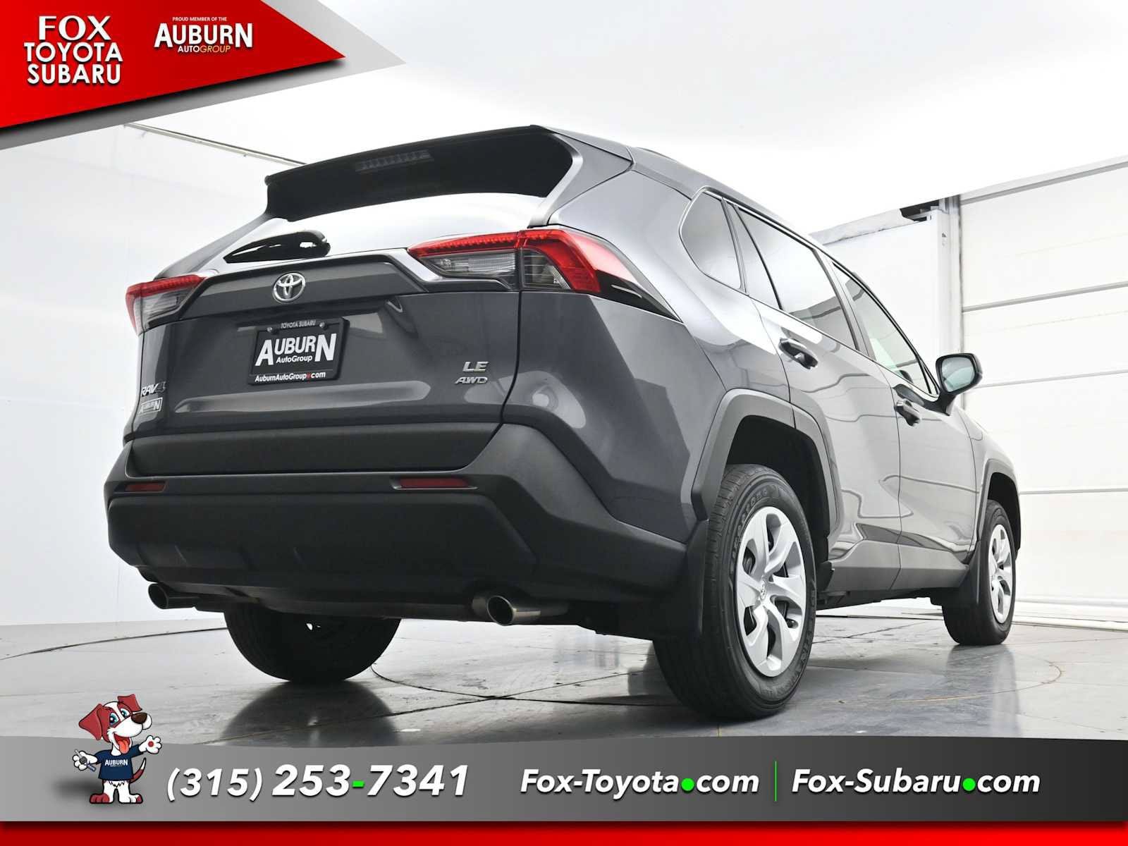 Used 2021 Toyota RAV4 LE AWD/4WD image 25