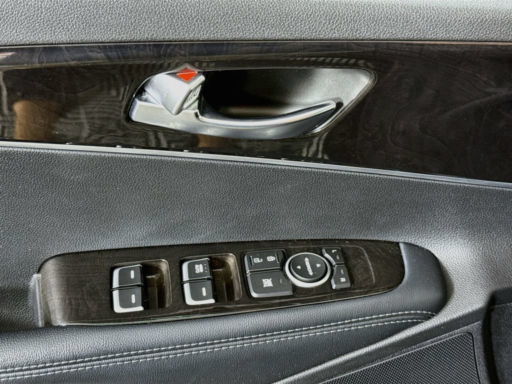 Used 2017 Kia Sorento AWD image 22