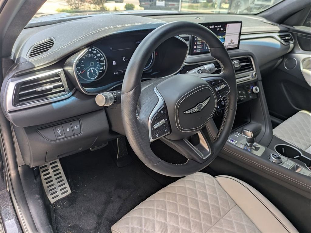 Used 2025 Genesis G70 3.3T Advanced w/ Sport Prestige Package image 10