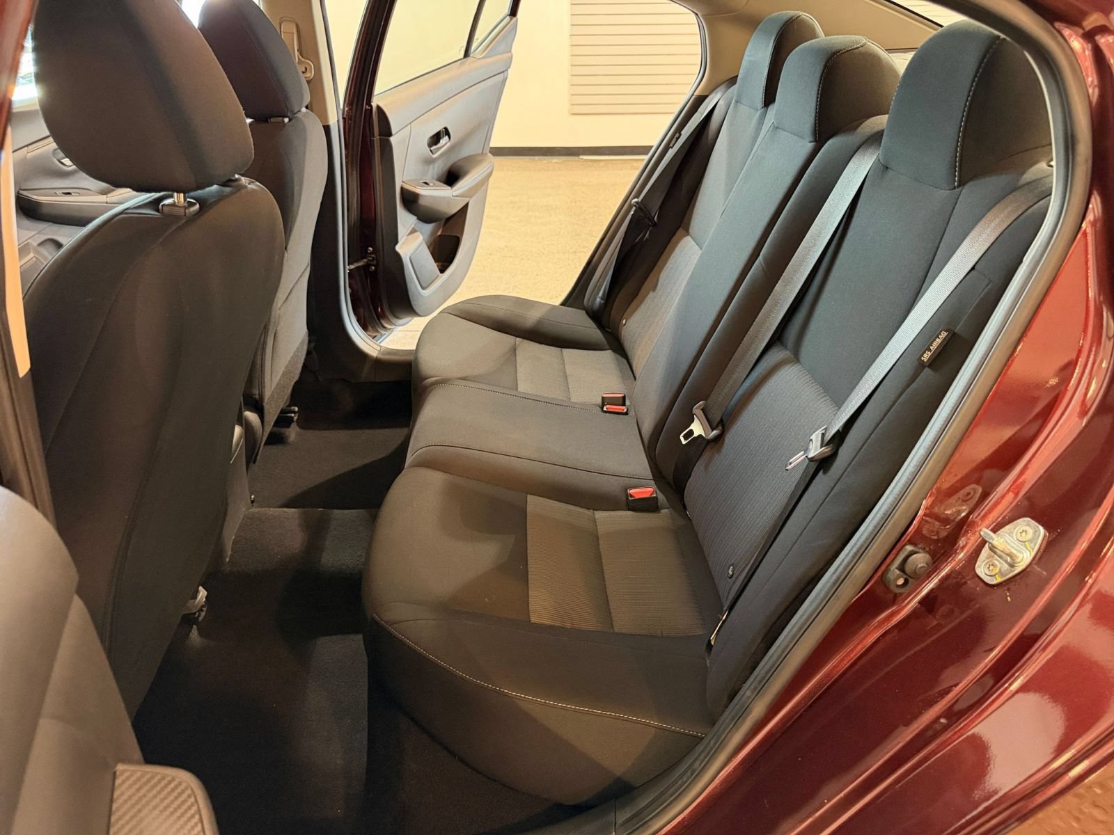 Used 2025 Nissan Sentra SV FWD image 33