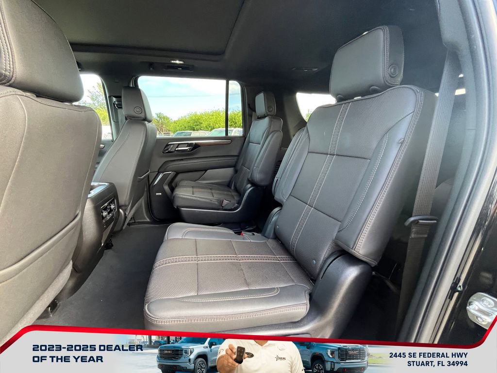 Used 2025 Chevrolet Suburban High Country w/ Sun And Tow Package image 12