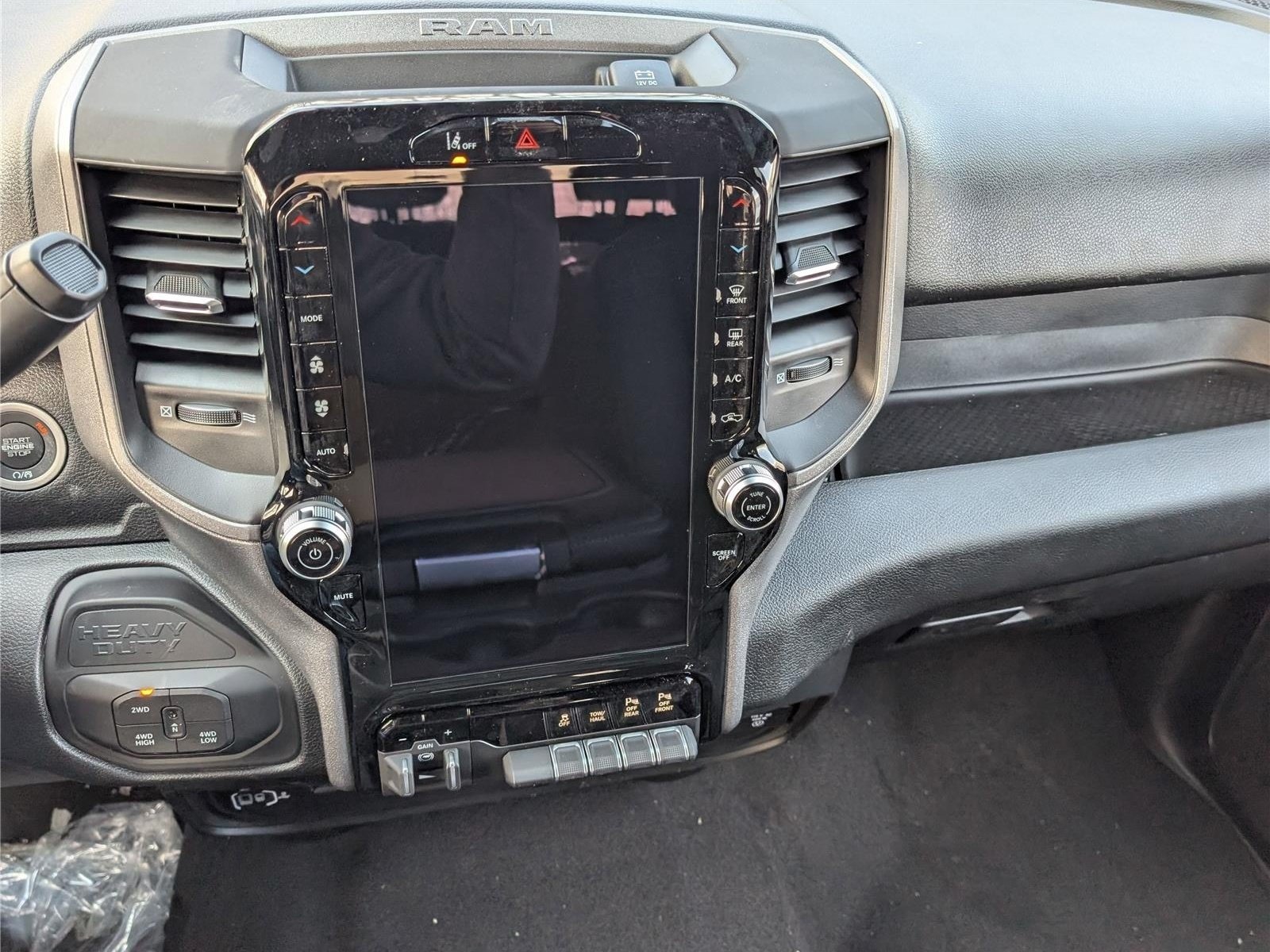 New 2026 RAM 3500 Tradesman w/ Safety Group AWD/4WD image 24
