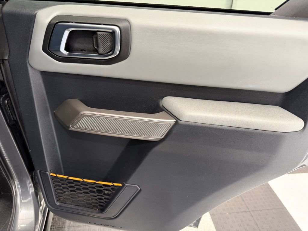 Used 2023 Ford Bronco Badlands image 25