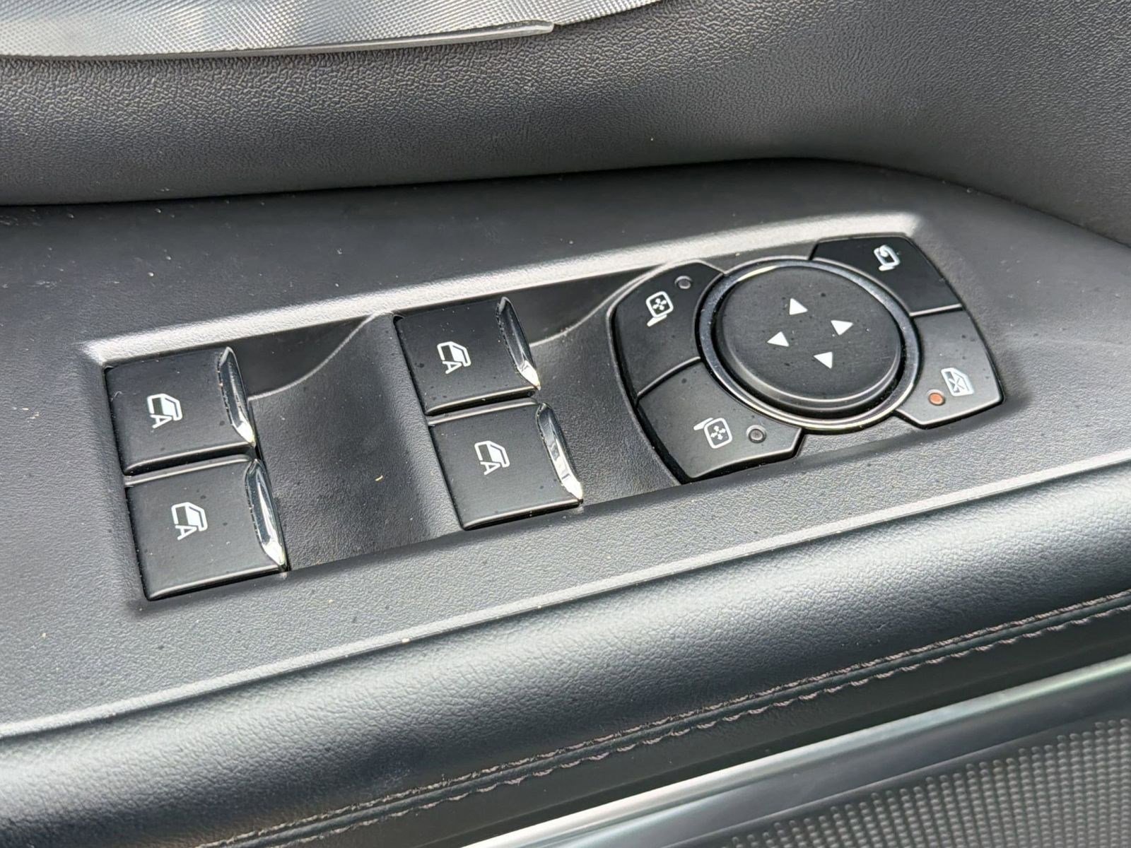 Used 2025 Ford Expedition Tremor AWD/4WD image 13
