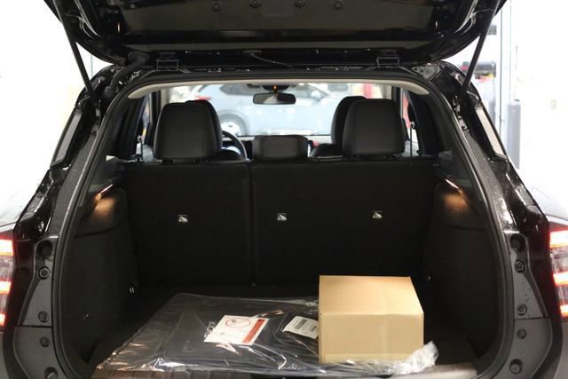 New 2026 Nissan Kicks SR w/ Cold Weather Package image 21