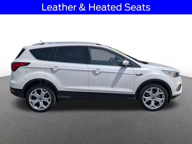 Certified 2019 Ford Escape Titanium AWD/4WD image 2