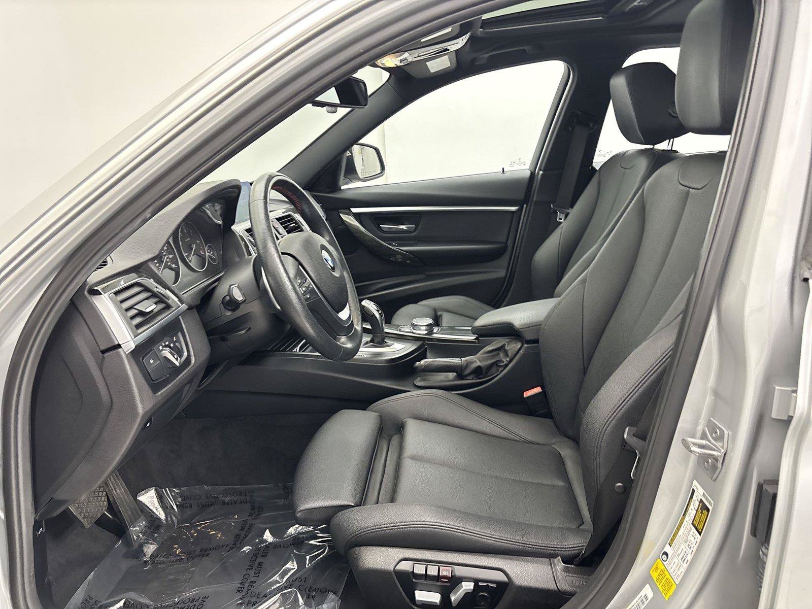 Used 2018 BMW 328d Sedan RWD image 25