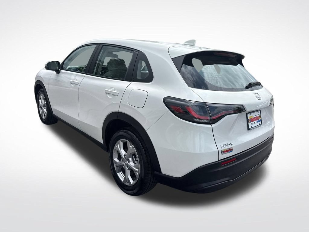 Certified 2025 Honda HR-V LX image 3