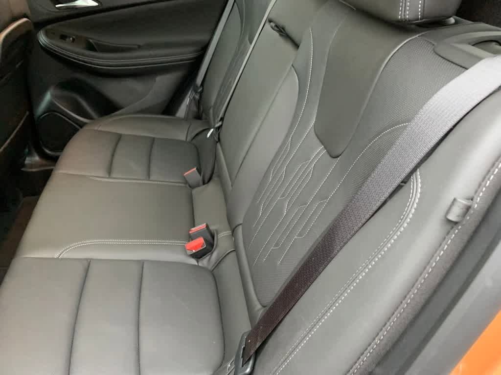Used 2025 Buick Encore GX Avenir w/ Avenir Technology Package AWD/4WD image 25