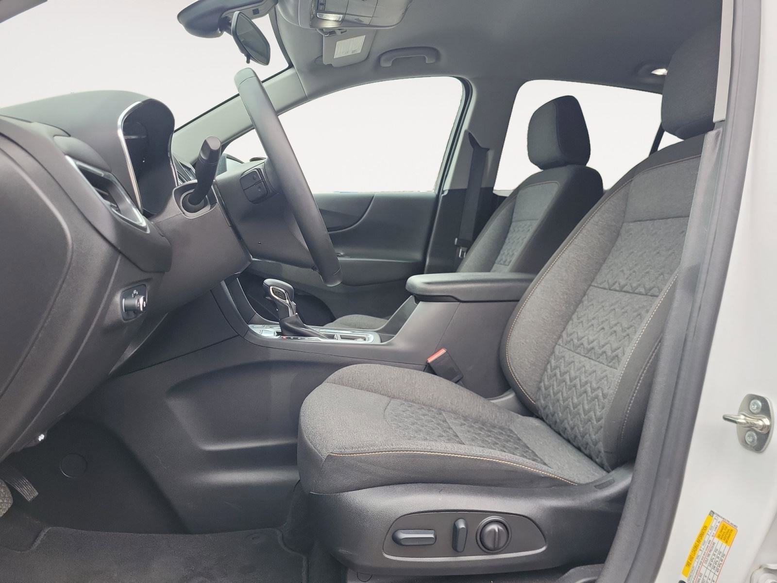 Used 2024 Chevrolet Equinox LT image 10