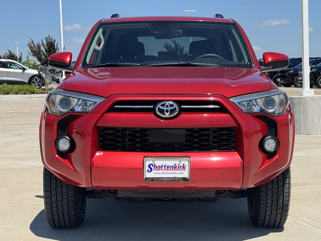 Used 2020 Toyota 4Runner SR5 AWD/4WD image 7