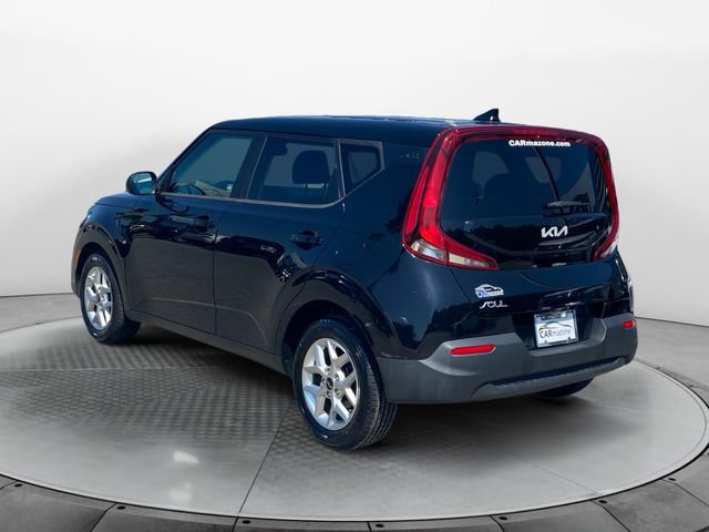 Used 2022 Kia Soul LX w/ Technology Package FWD image 3