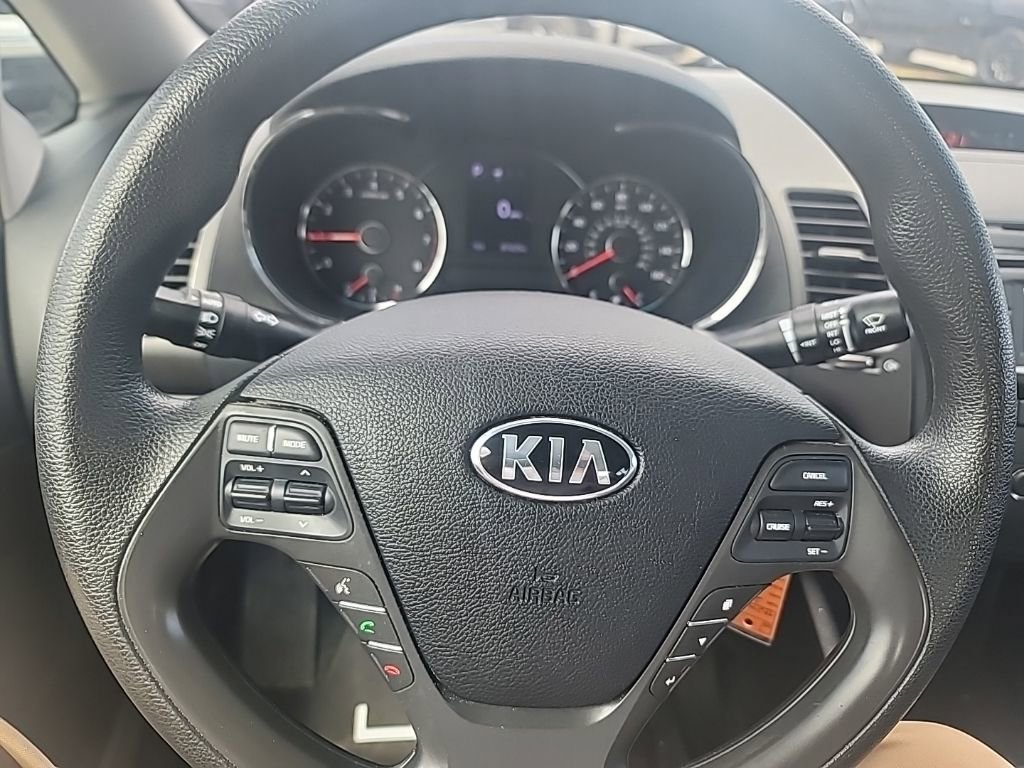 Used 2018 Kia Forte LX w/ LX Rear Camera Package image 13