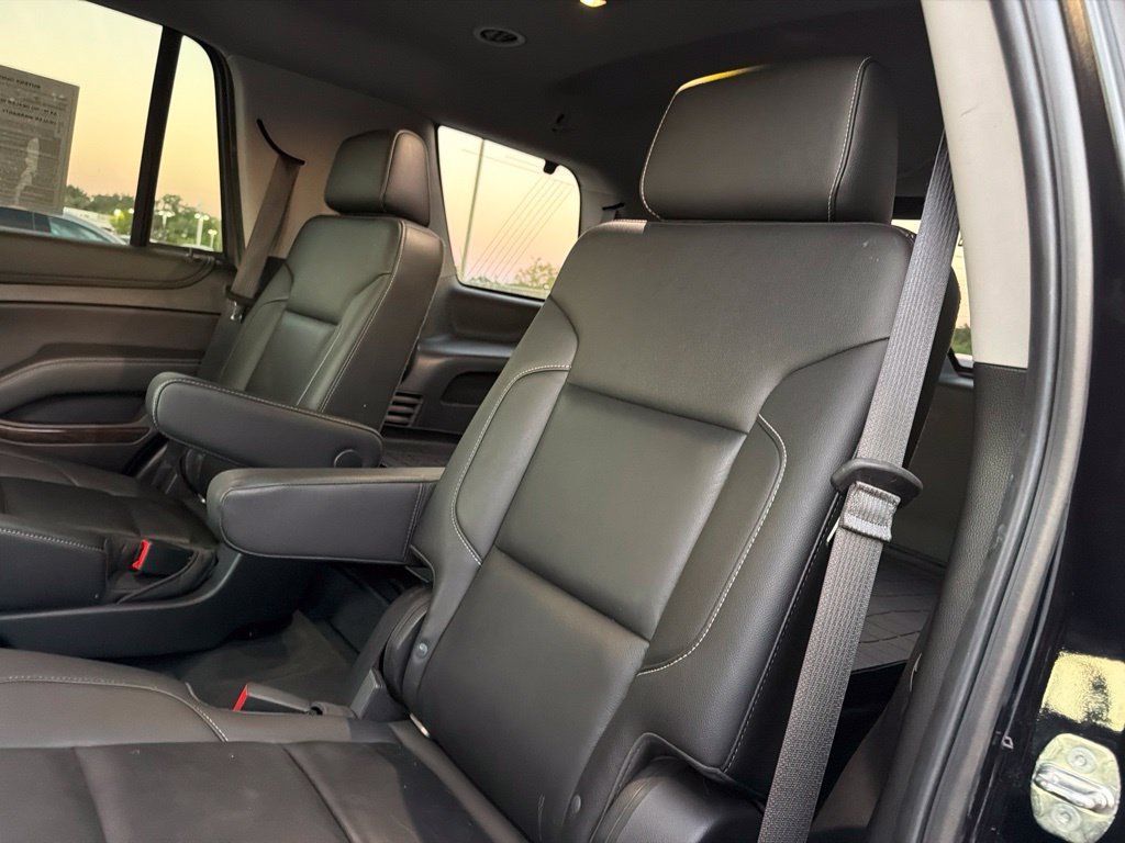 Used 2019 Chevrolet Tahoe LT w/ Z71 Midnight Edition AWD/4WD image 15