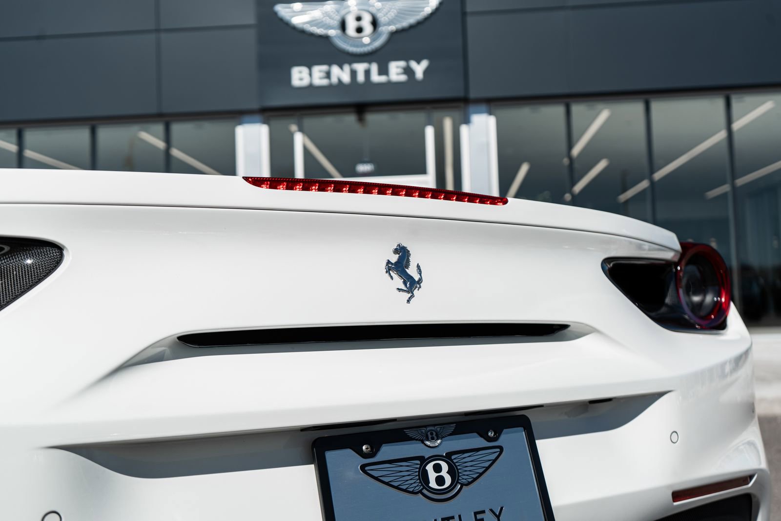 Used 2017 Ferrari 488 Spider image 10