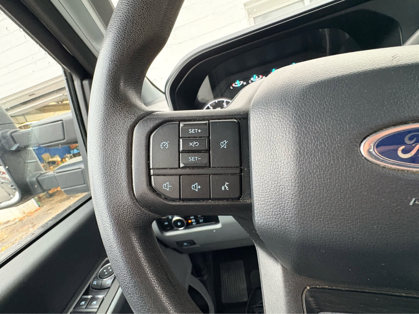 Used 2024 Ford F250 XLT image 15