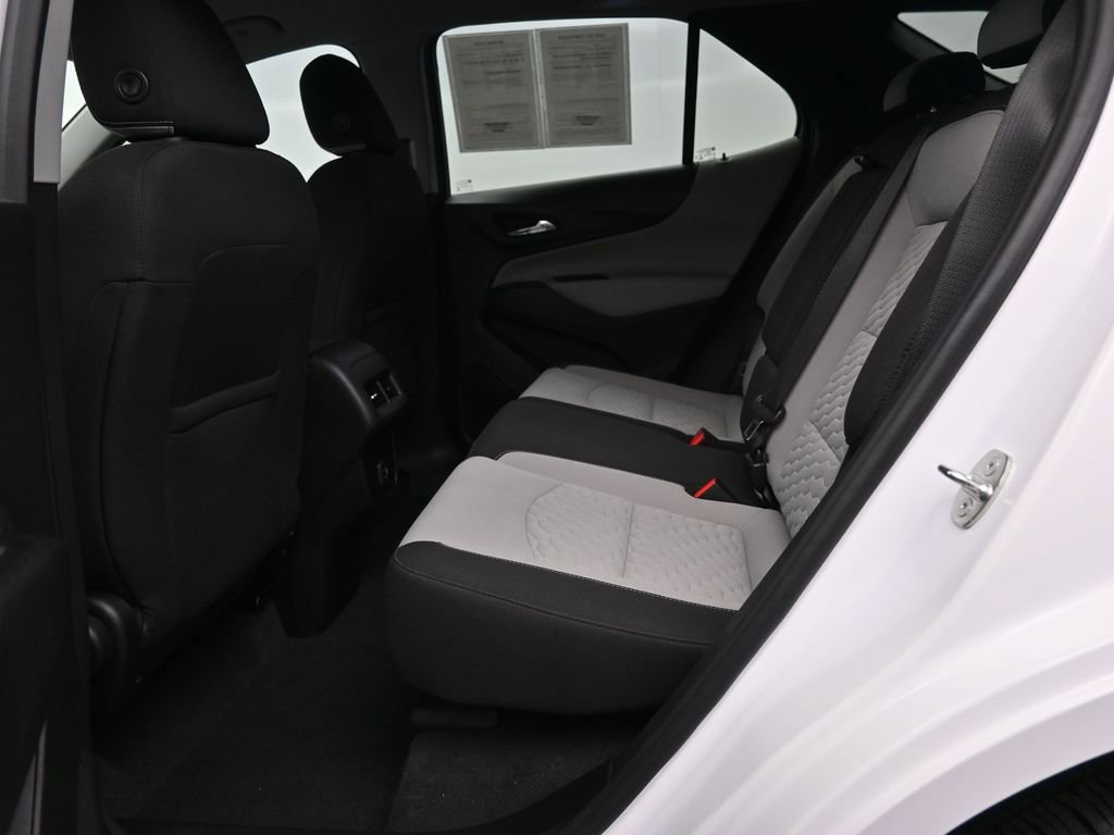 Used 2020 Chevrolet Equinox LS image 15