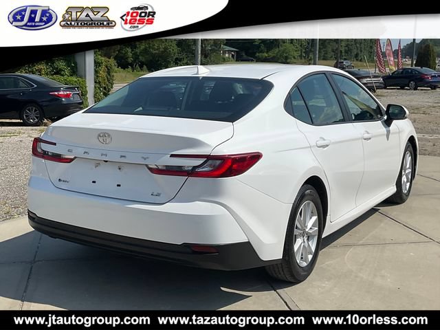 Used 2025 Toyota Camry LE FWD image 7