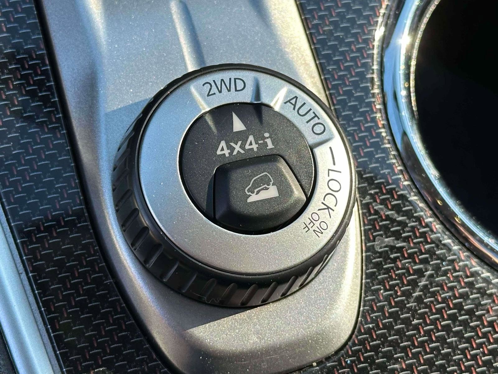 Used 2019 Nissan Pathfinder SL image 30