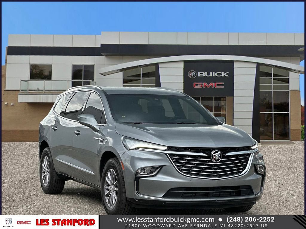 Used 2024 Buick Enclave Essence AWD/4WD image 8