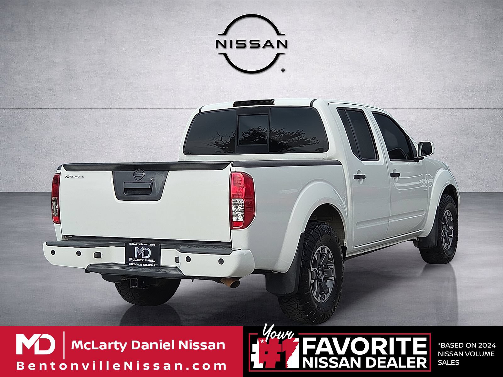 Used 2018 Nissan Frontier PRO-4X AWD/4WD image 5