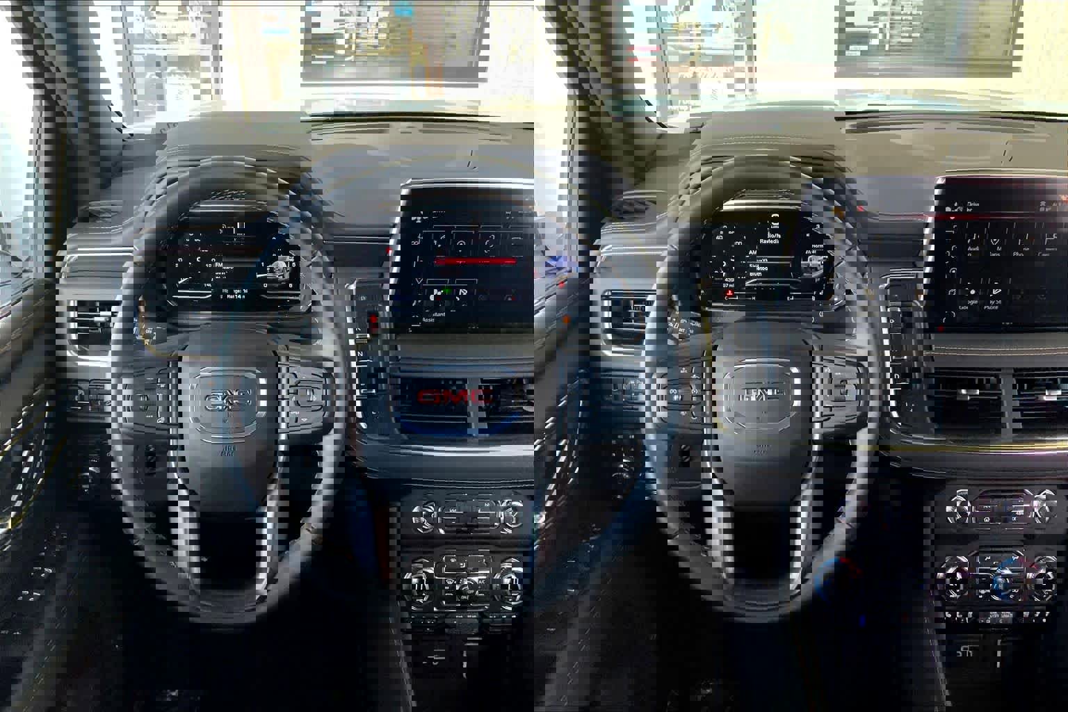 Used 2024 GMC Yukon AT4 w/ AT4 Premium Package image 5