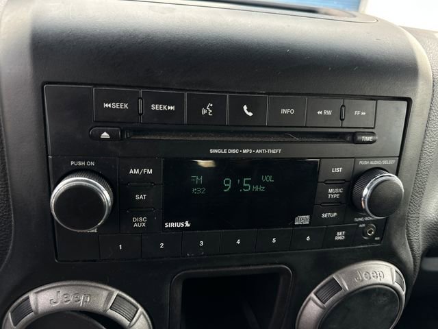 Used 2017 Jeep Wrangler Unlimited Sport w/ Connectivity Group image 19