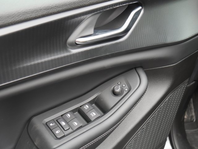 New 2025 Jeep Grand Cherokee Laredo image 13