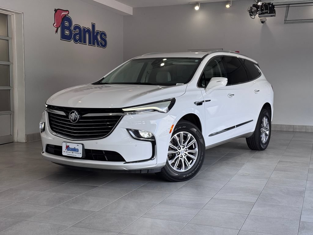 Certified 2023 Buick Enclave Essence AWD/4WD image 2