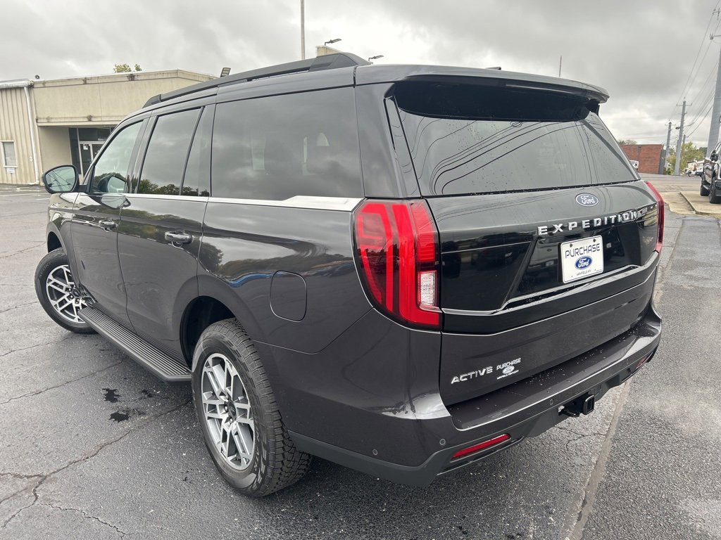 New 2025 Ford Expedition Active image 5