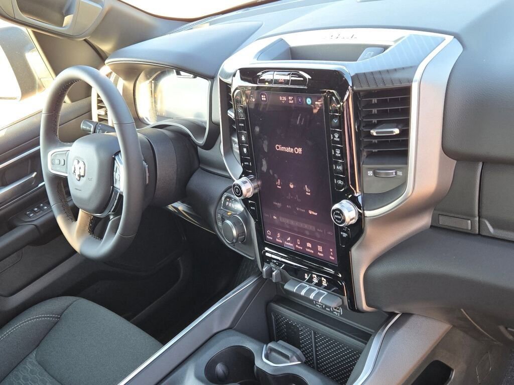 New 2026 RAM 1500 4x4 Crew Cab image 6