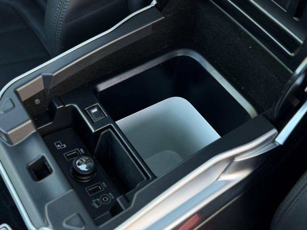 Used 2015 Land Rover Range Rover Sport Supercharged image 40