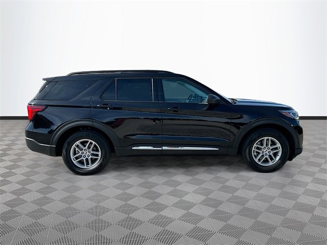 Used 2025 Ford Explorer Active w/ Active Comfort Package image 8