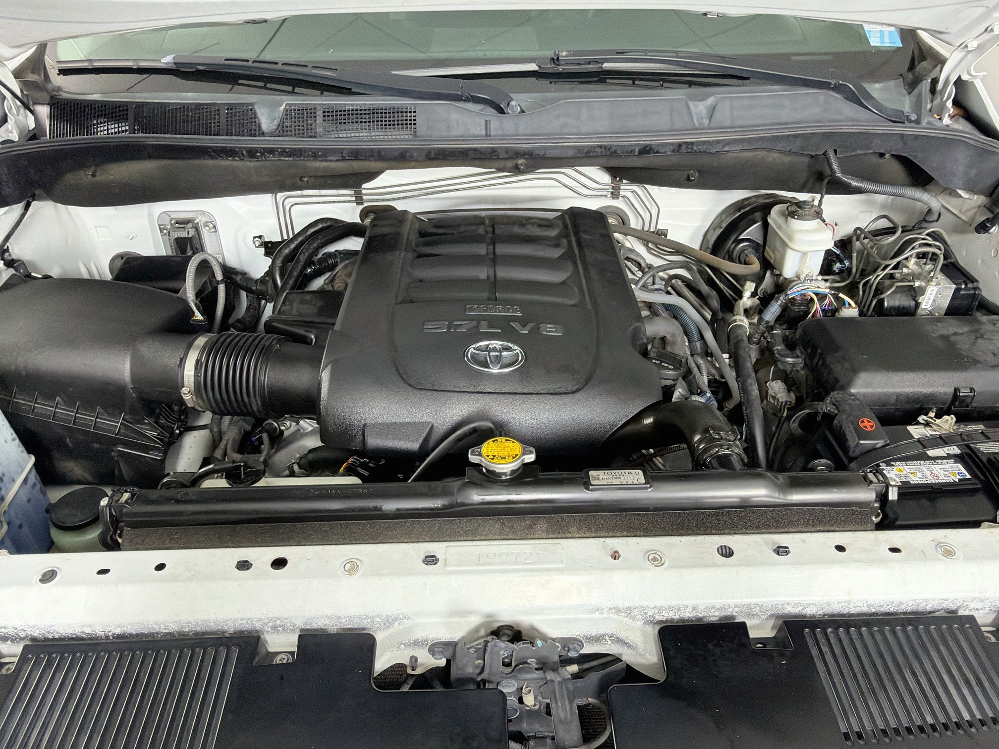 Used 2014 Toyota Tundra SR5 w/ SR5 Upgrade Package AWD/4WD image 31