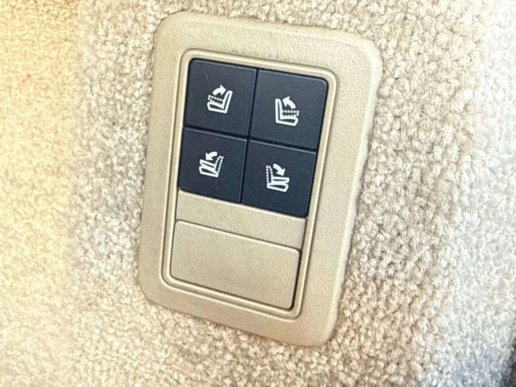 Used 2016 Land Rover Range Rover Supercharged image 12