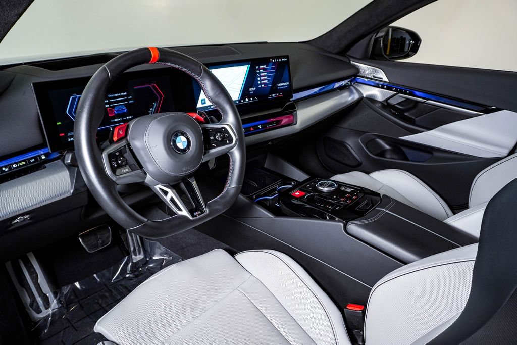 Used 2025 BMW M5 w/ Carbon Package AWD/4WD image 22