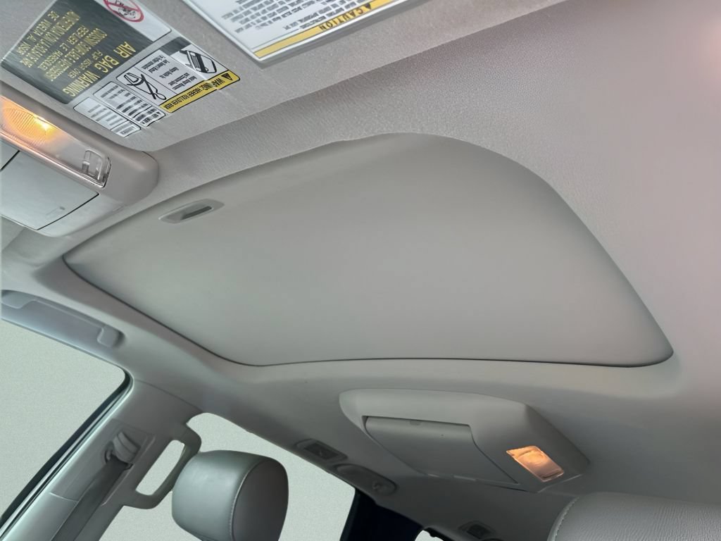 Used 2016 Toyota Sequoia Platinum AWD/4WD image 22
