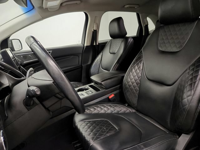 Used 2023 Ford Edge Titanium AWD/4WD image 18