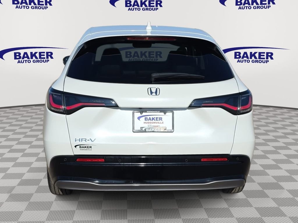 Used 2023 Honda HR-V EX-L image 6