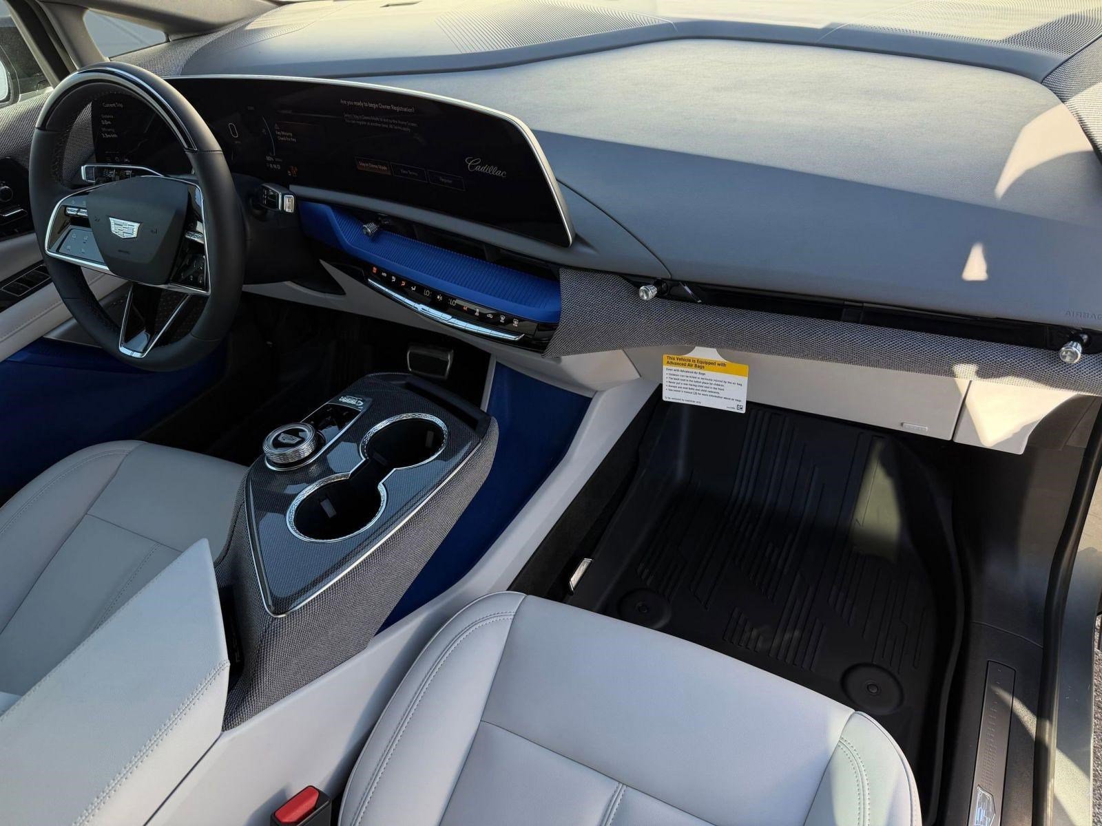 New 2026 Cadillac Optiq Luxury 1 image 26