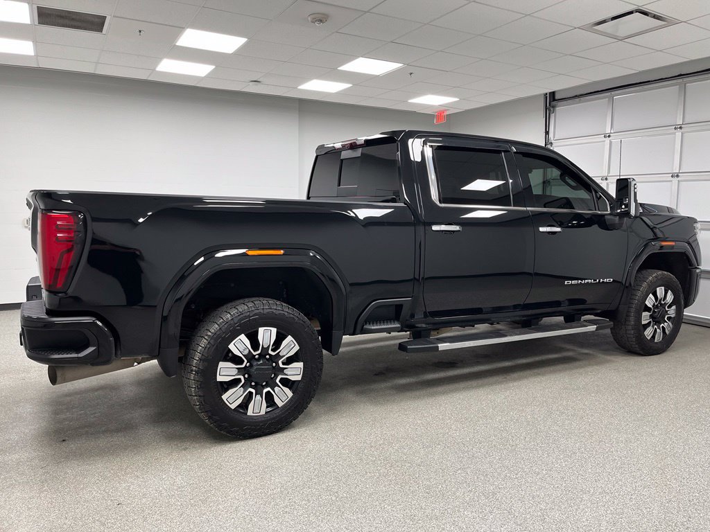 Used 2024 GMC Sierra 3500 Denali w/ Denali Reserve Package AWD/4WD image 10