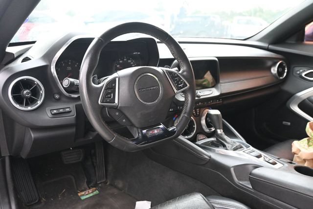 Used 2016 Chevrolet Camaro SS RWD image 8