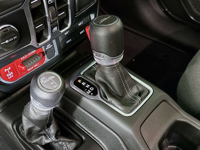 Used 2024 Jeep Gladiator Sport image 16