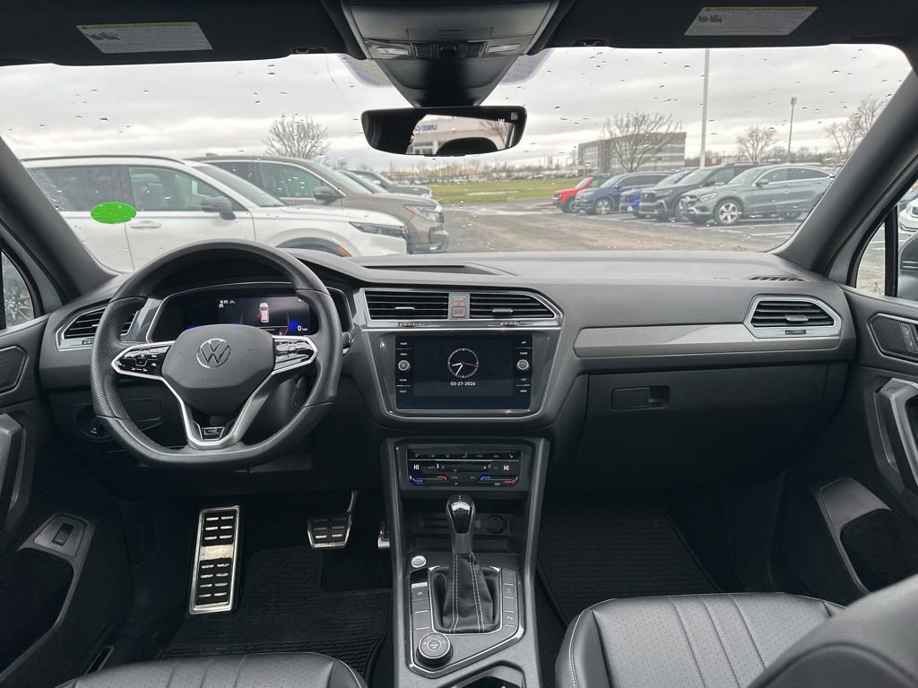 Used 2022 Volkswagen Tiguan SE R-Line image 20