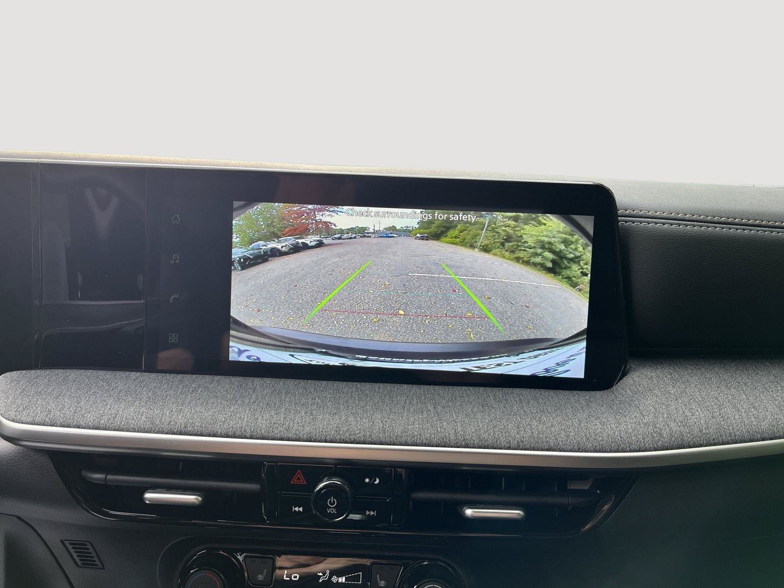 New 2026 Nissan Kicks SV AWD/4WD image 25