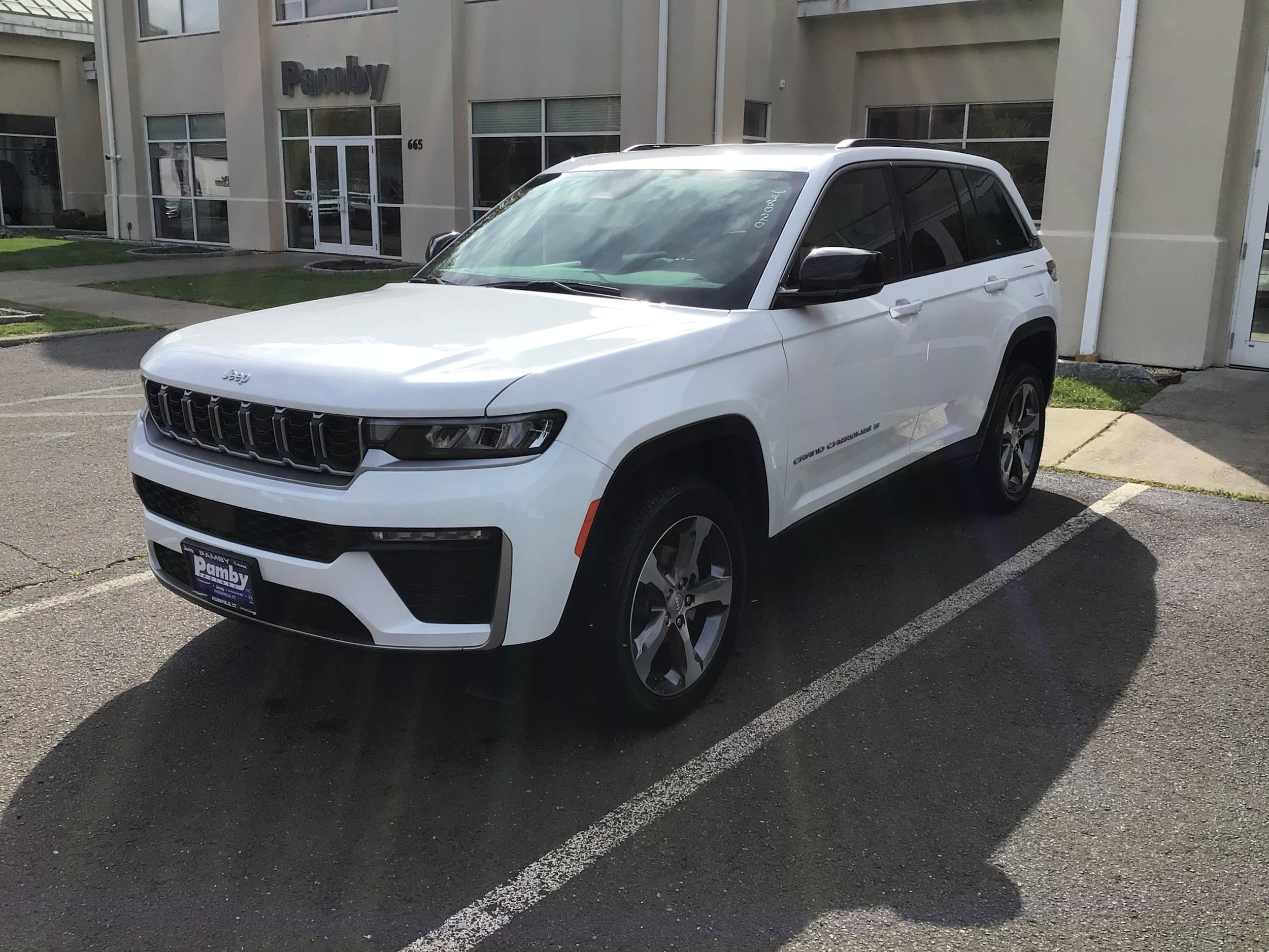 New 2026 Jeep Grand Cherokee Limited AWD/4WD image 3
