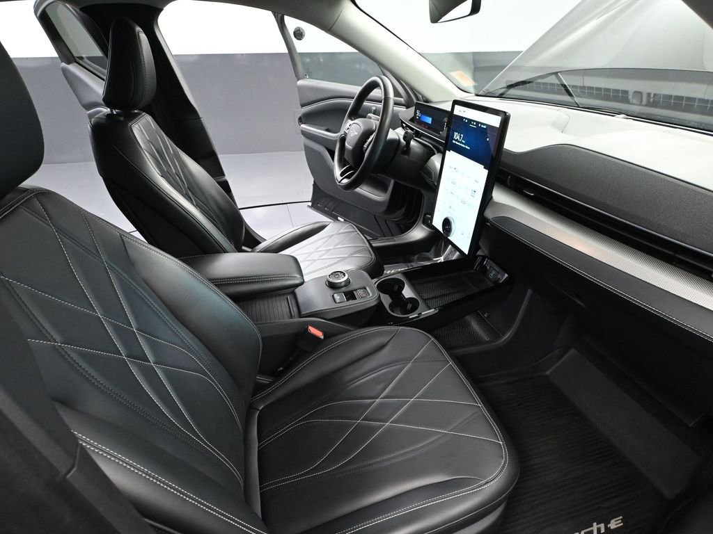 Used 2021 Ford Mustang Mach-E Select image 47