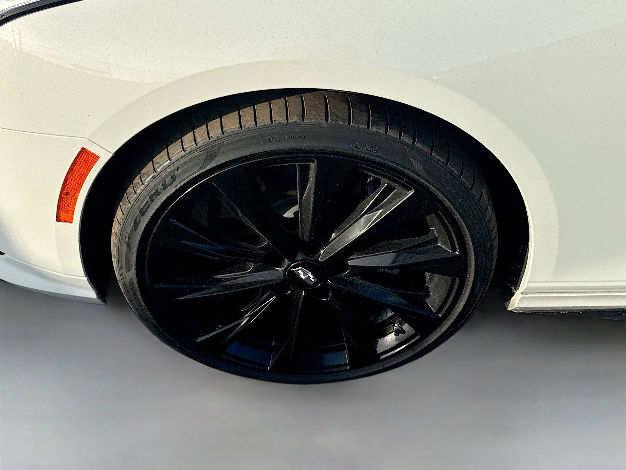 Used 2022 Cadillac CT4 V w/ LPO, ONYX Package image 35