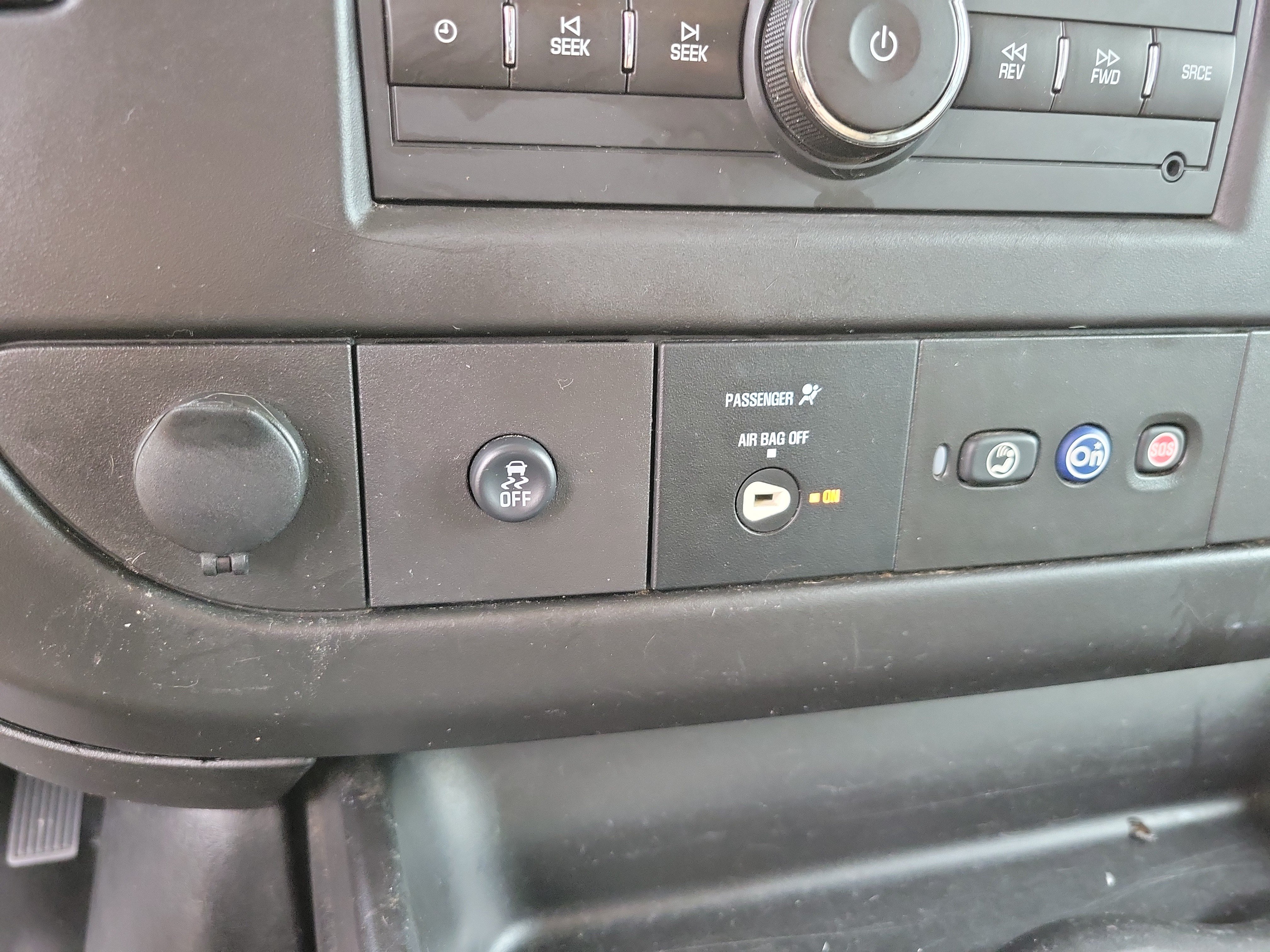 Used 2018 Chevrolet Express 2500 Extended RWD image 20